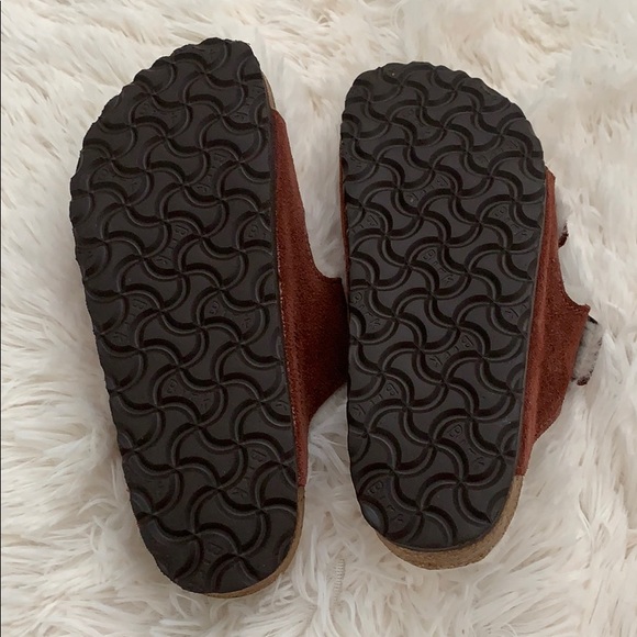 Birkenstock Arizona Shearling Sandals - Picture 8 of 8